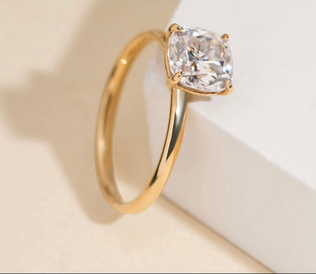 Vintage Cusion Cut Engagement 💍| 14k Solid Gold| 2ct Moissanite VVSD💎|